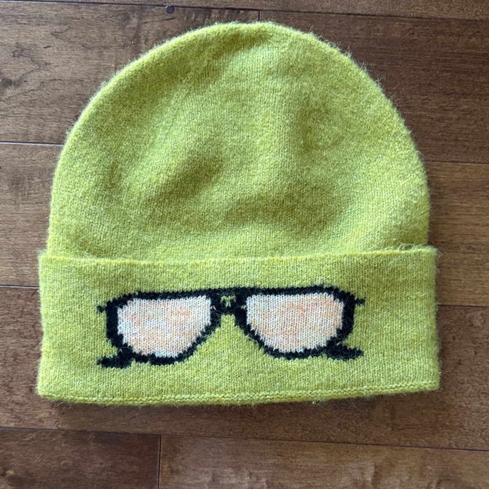 Green Beanie with Sunglasses Design